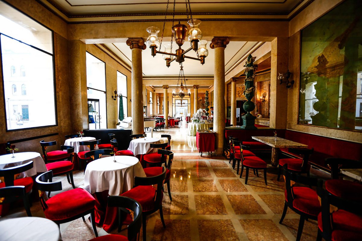 Caffè Pedrocchi-la sala rossa