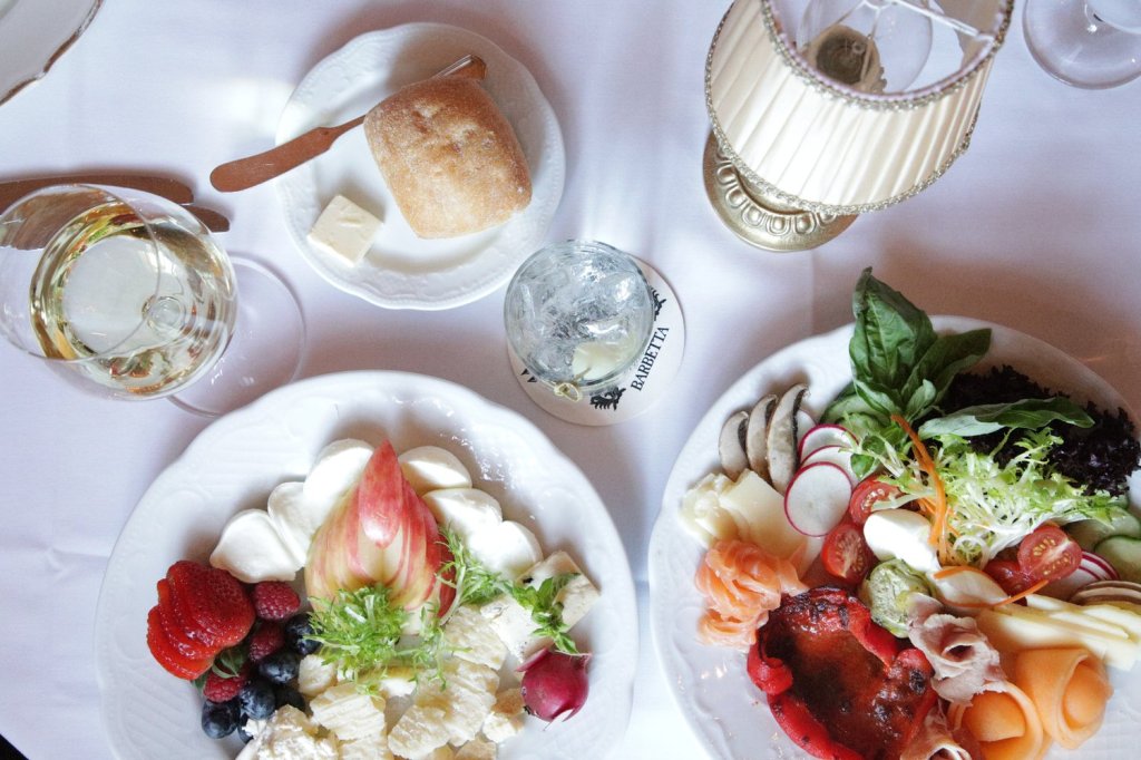 Un'elegante tavolata